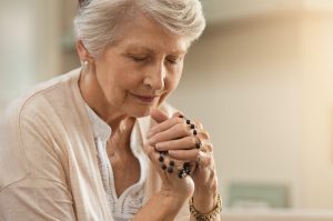 woman praying